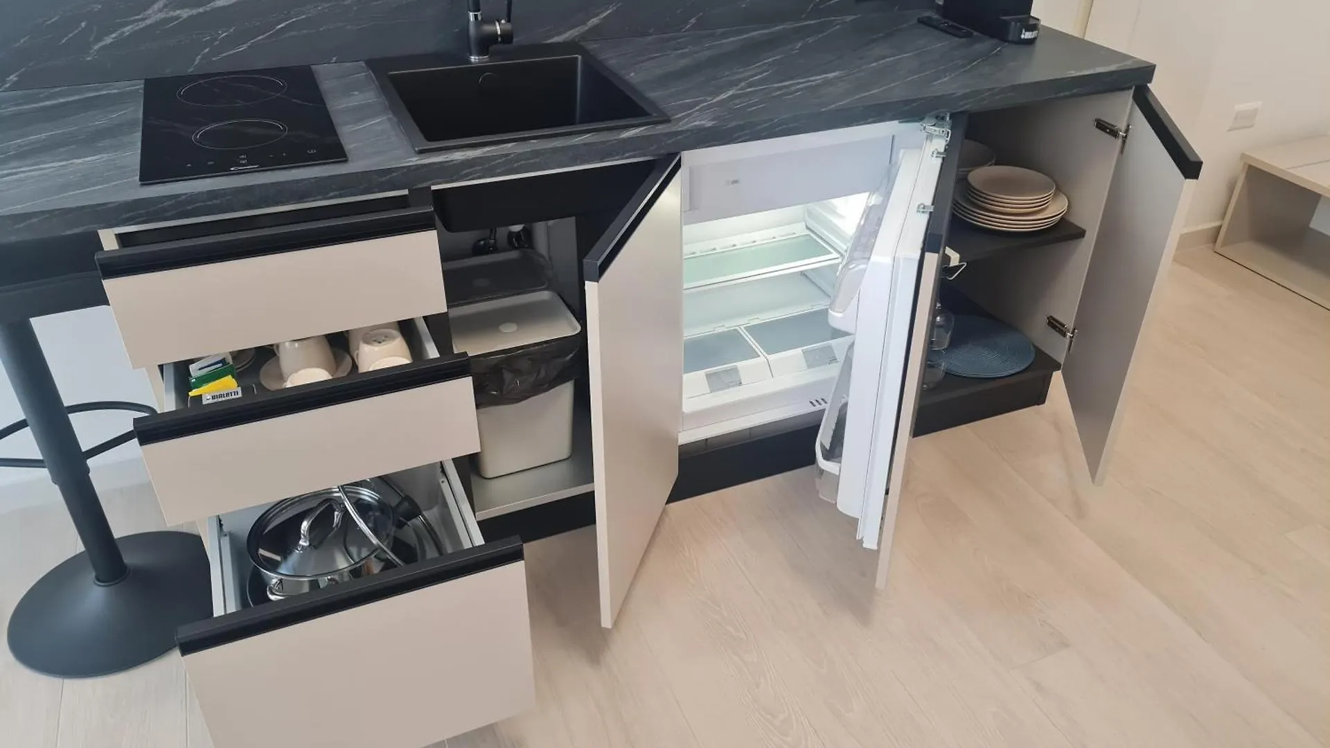 Nel Sole Business Apartment Bologna 0*,  Italy